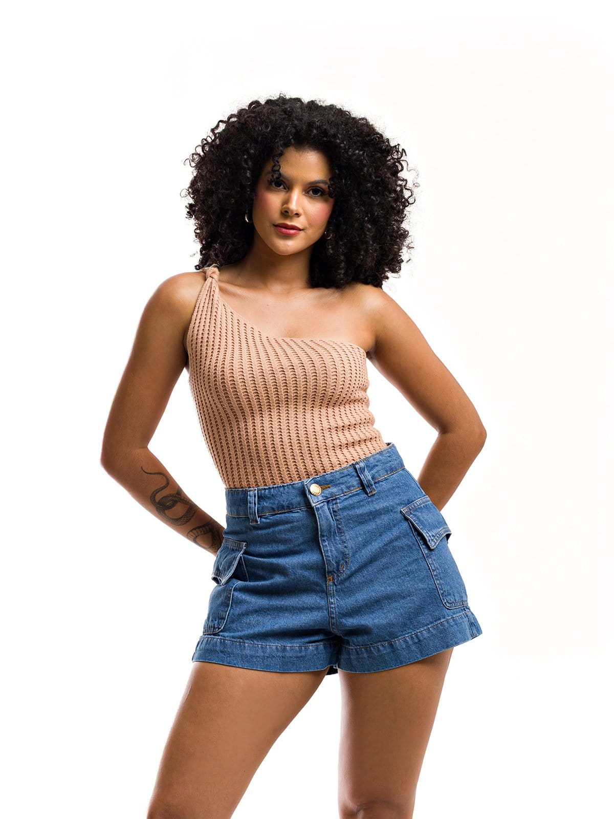 Short Restrito Jeans Premium Cargo com Bolsos Laterais