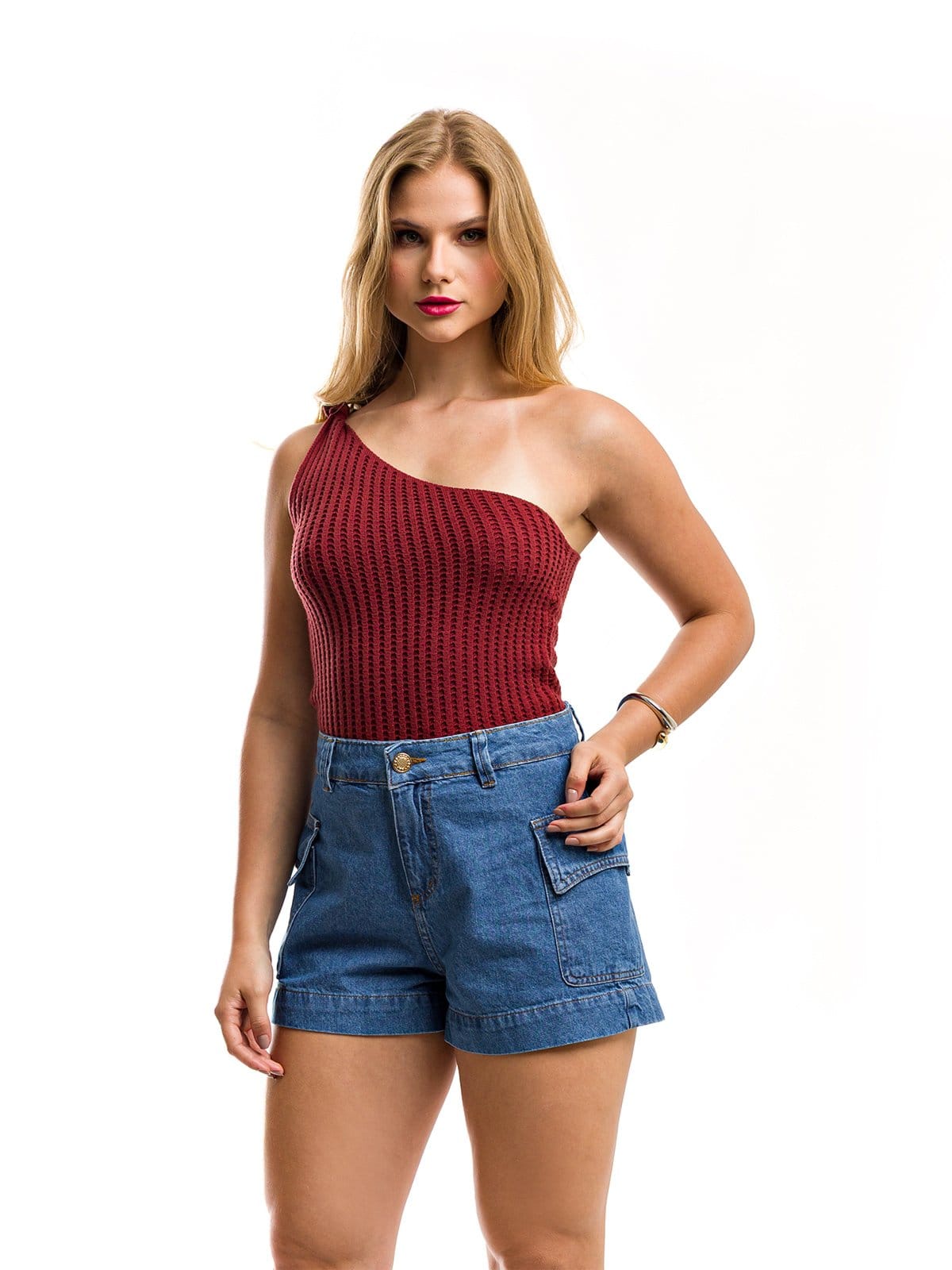 Vista 2 Short Restrito Jeans Premium Cargo com Bolsos Laterais Restrito Jeans azul