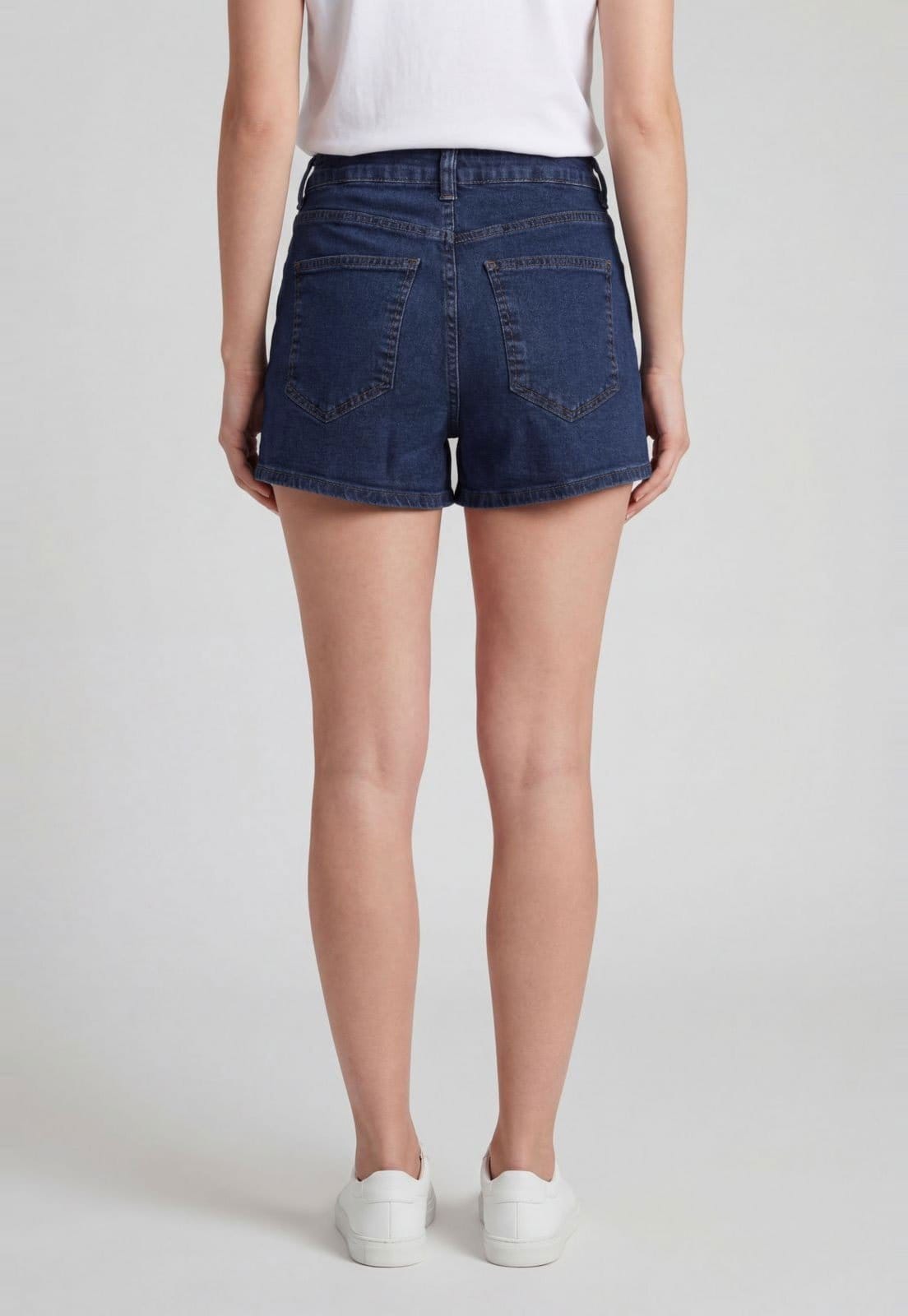 Vista 2 Short Feminino Forum Escuro Forum azul