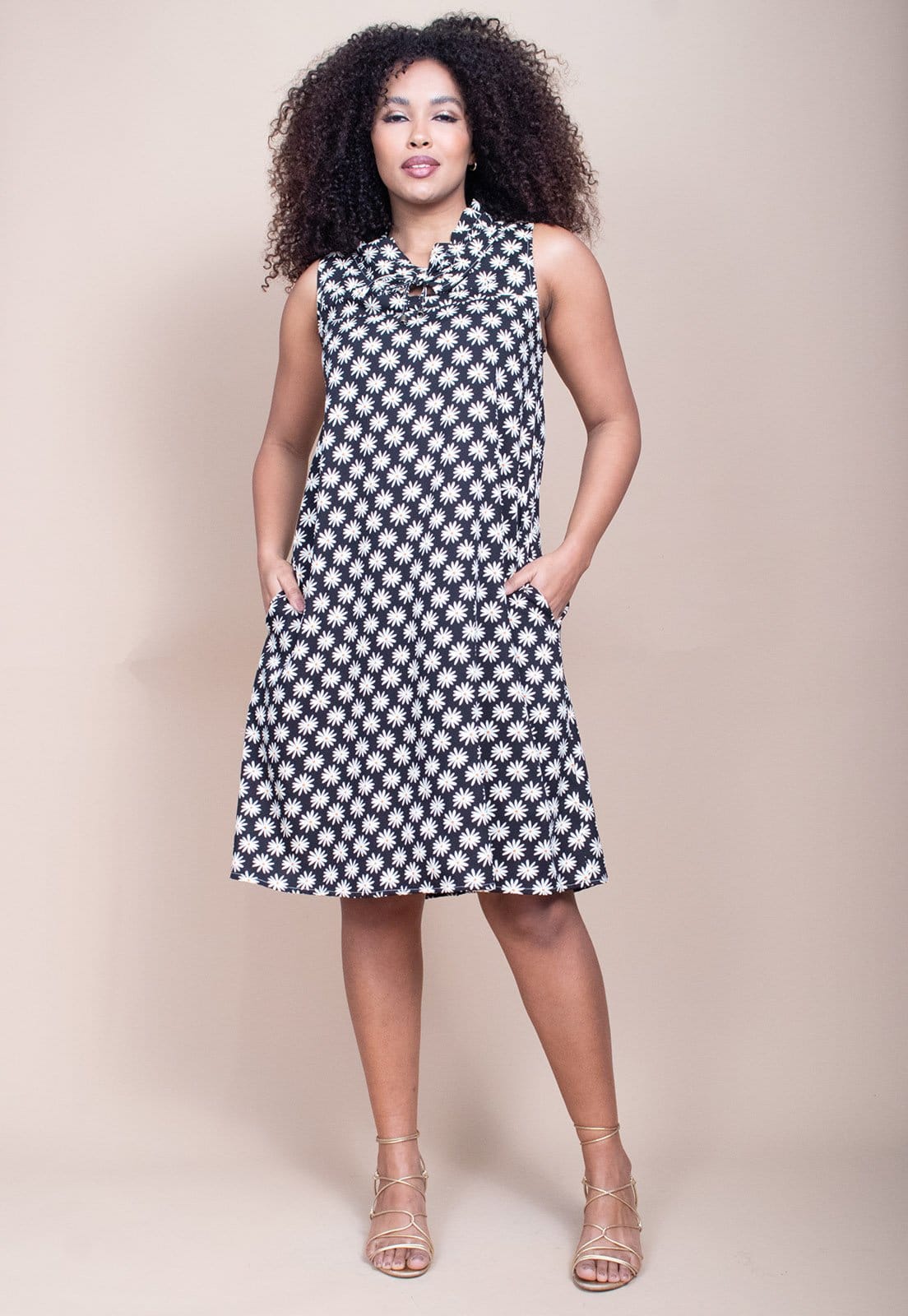 Vestido Midi Cabanafree Viscose Piaf Estampa Festa das Margaridas