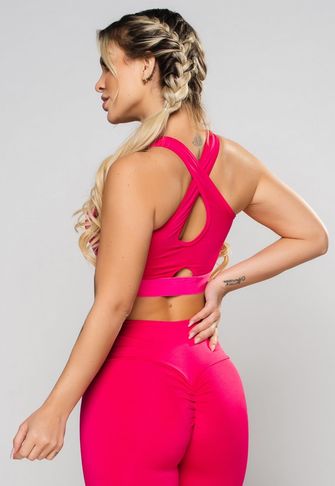 Vista 2 Top MVB Modas Cropped Cruzado Recorte Suplex Mvb Modas rosa