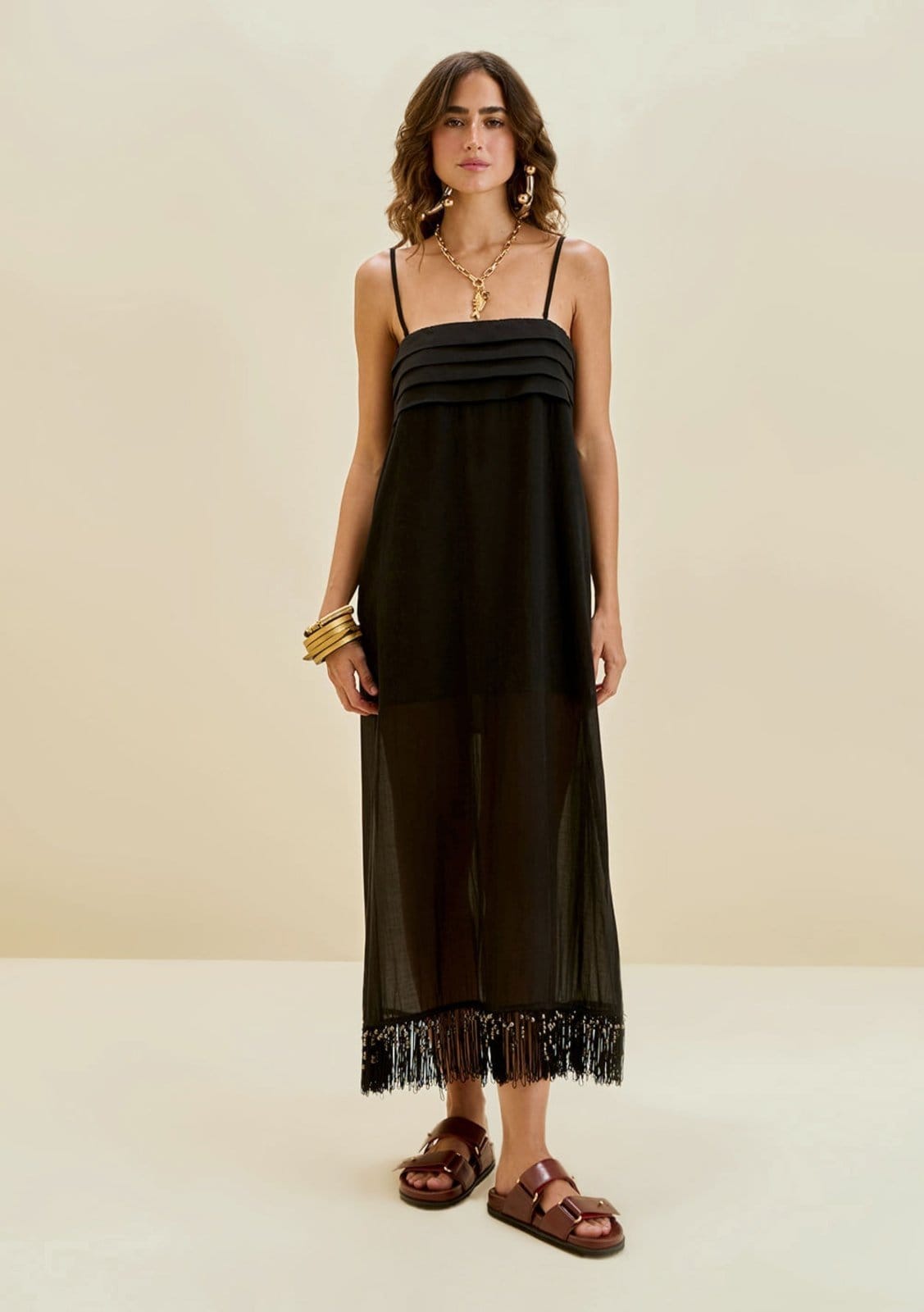 Vista 2 Vestido Morena Rosa Solto Decote Reto Sem Manga Midi Preto Morena Rosa preto rosa