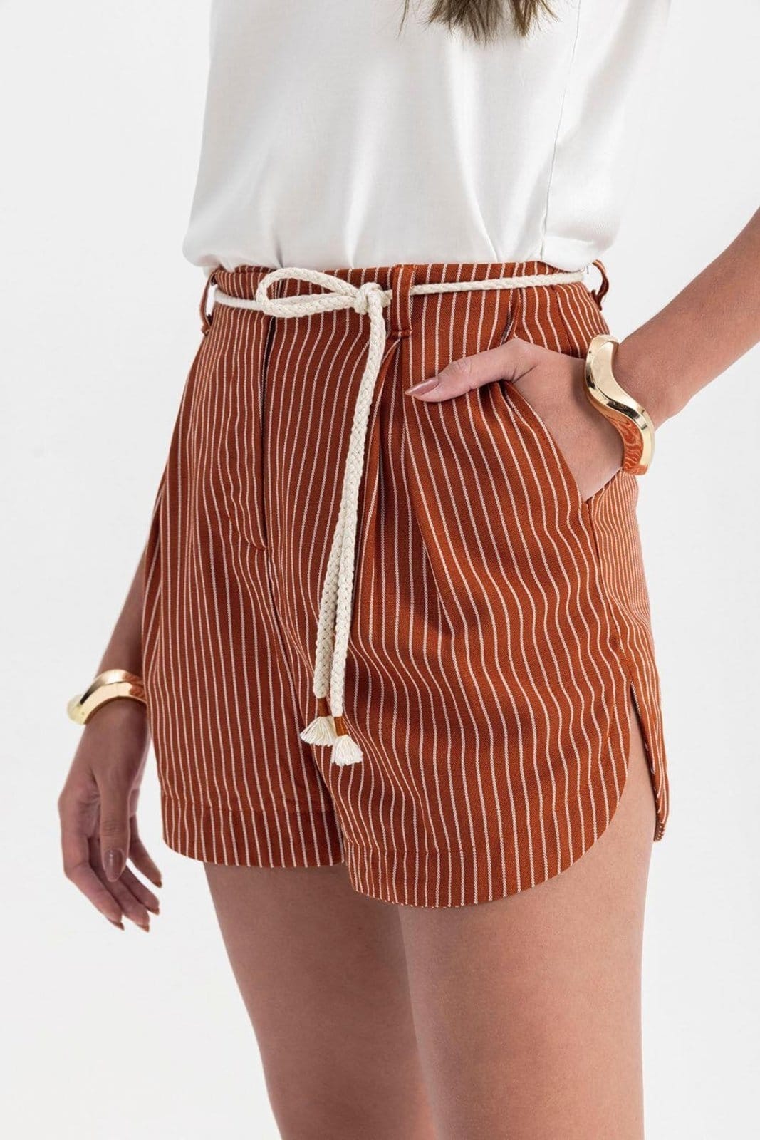 Vista 2 Shorts Feminino Em Viscose Essendi Médio Essendi marrom