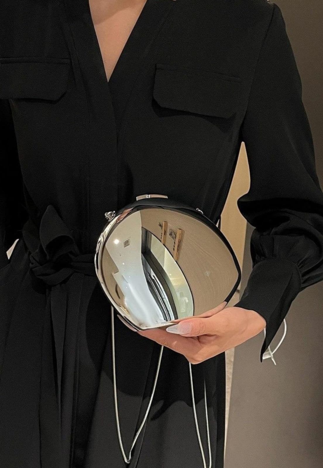 Vista 2 Bolsa Clutch Festa Metalizada Organic Elegante Za.ra Cia do Vestido Cia do Vestido prata