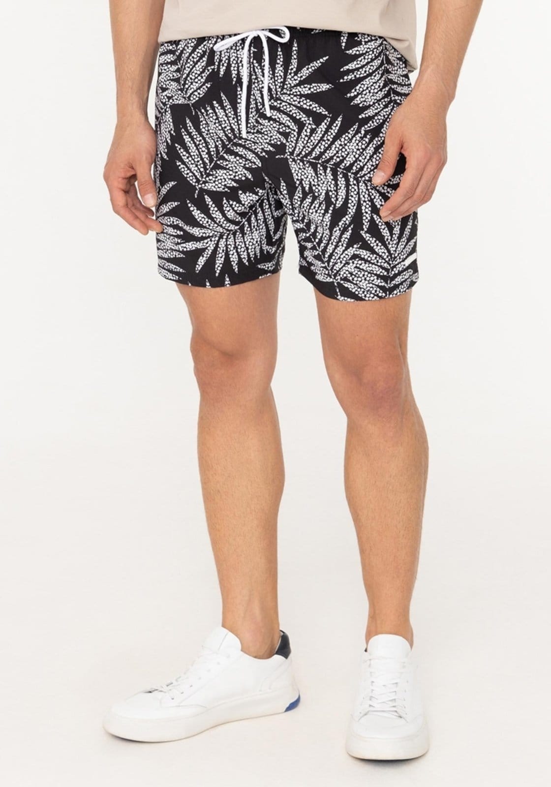 Shorts Masculino Estampado Com Bolsos E Elastano