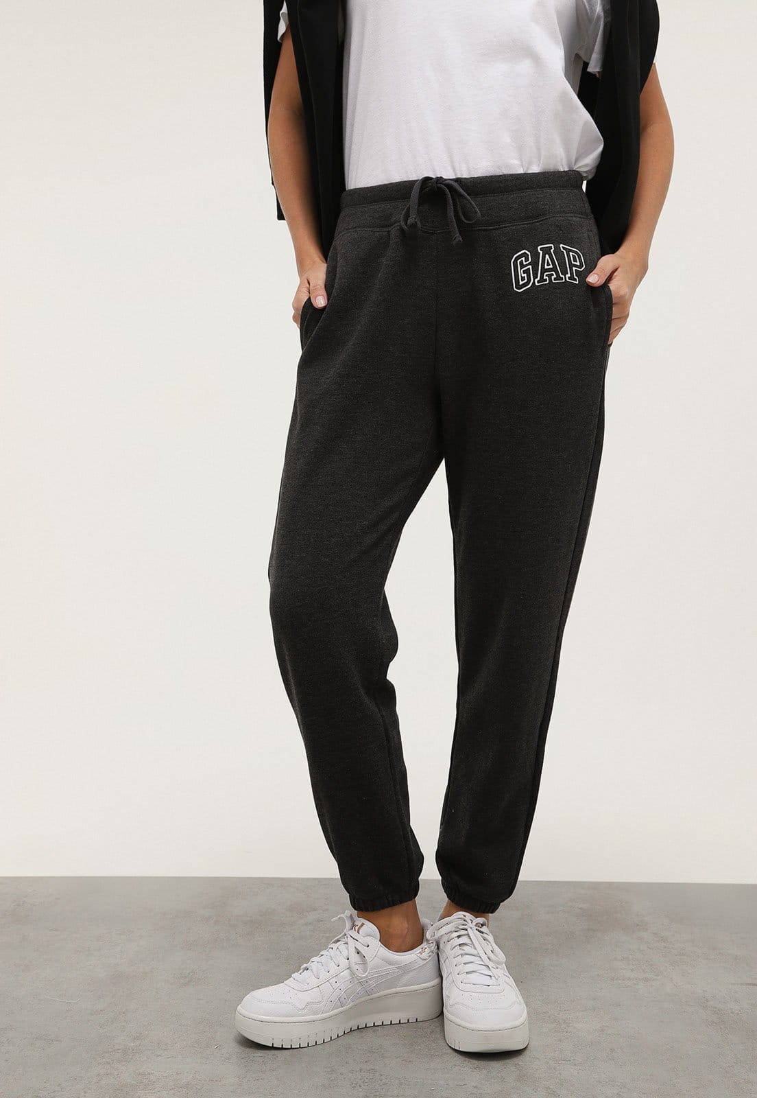 Calça de Moletom GAP Jogger Logo Grafite