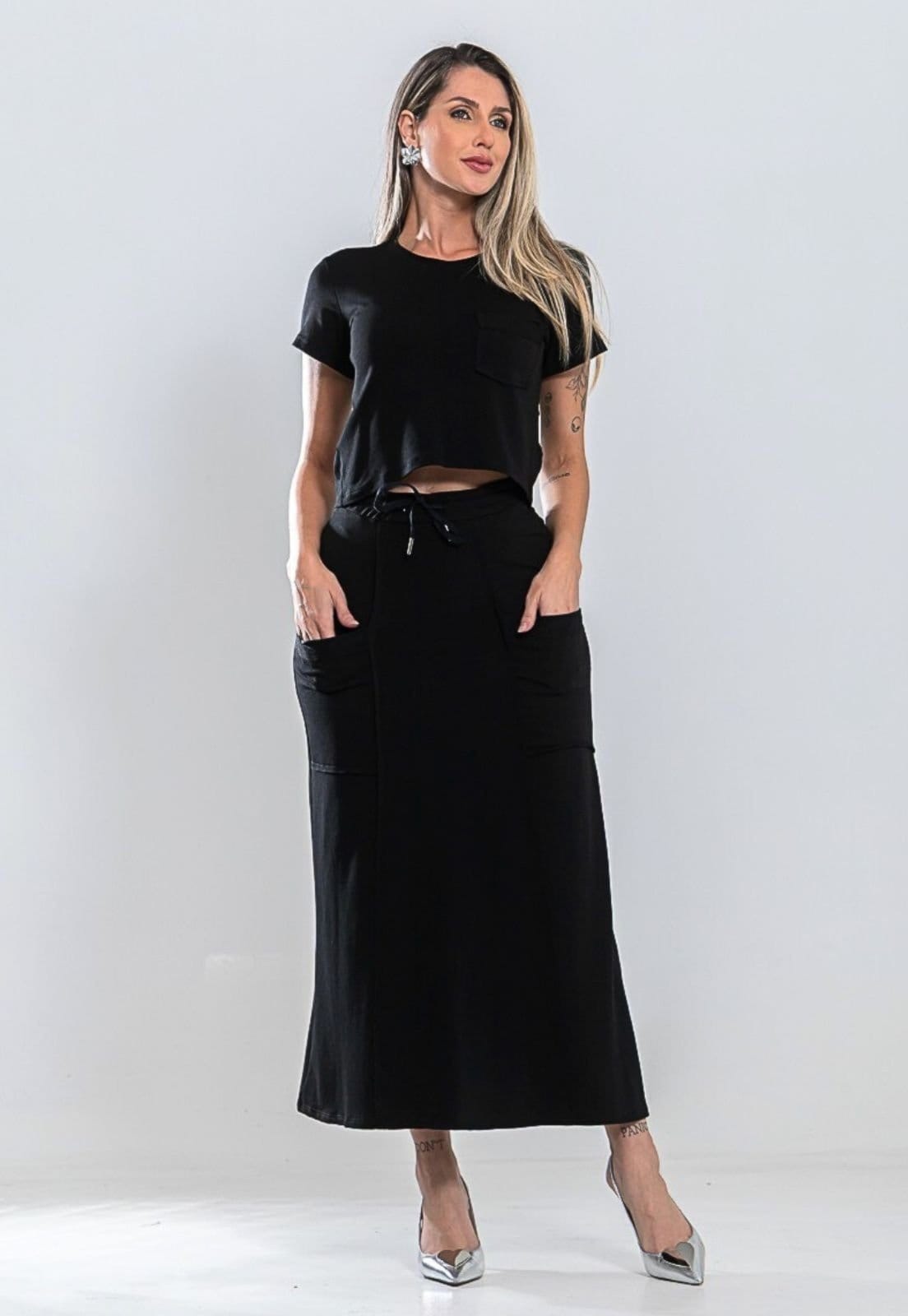 Conjunto Moletinho Feminino Saia Longa e Blusa Cropped Manga Curta Moda Primavera Verão