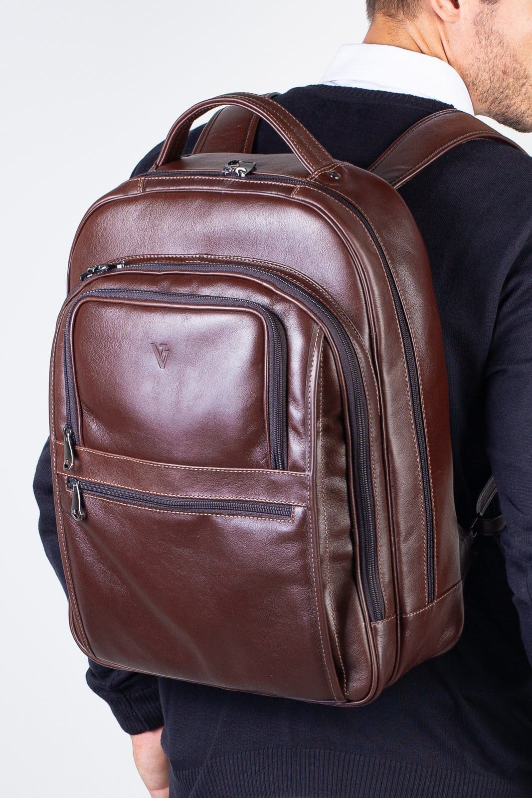 Vista 2 Mochila masculina de couro italiano para notebook 17" Arthur - Café" Vira Vento café