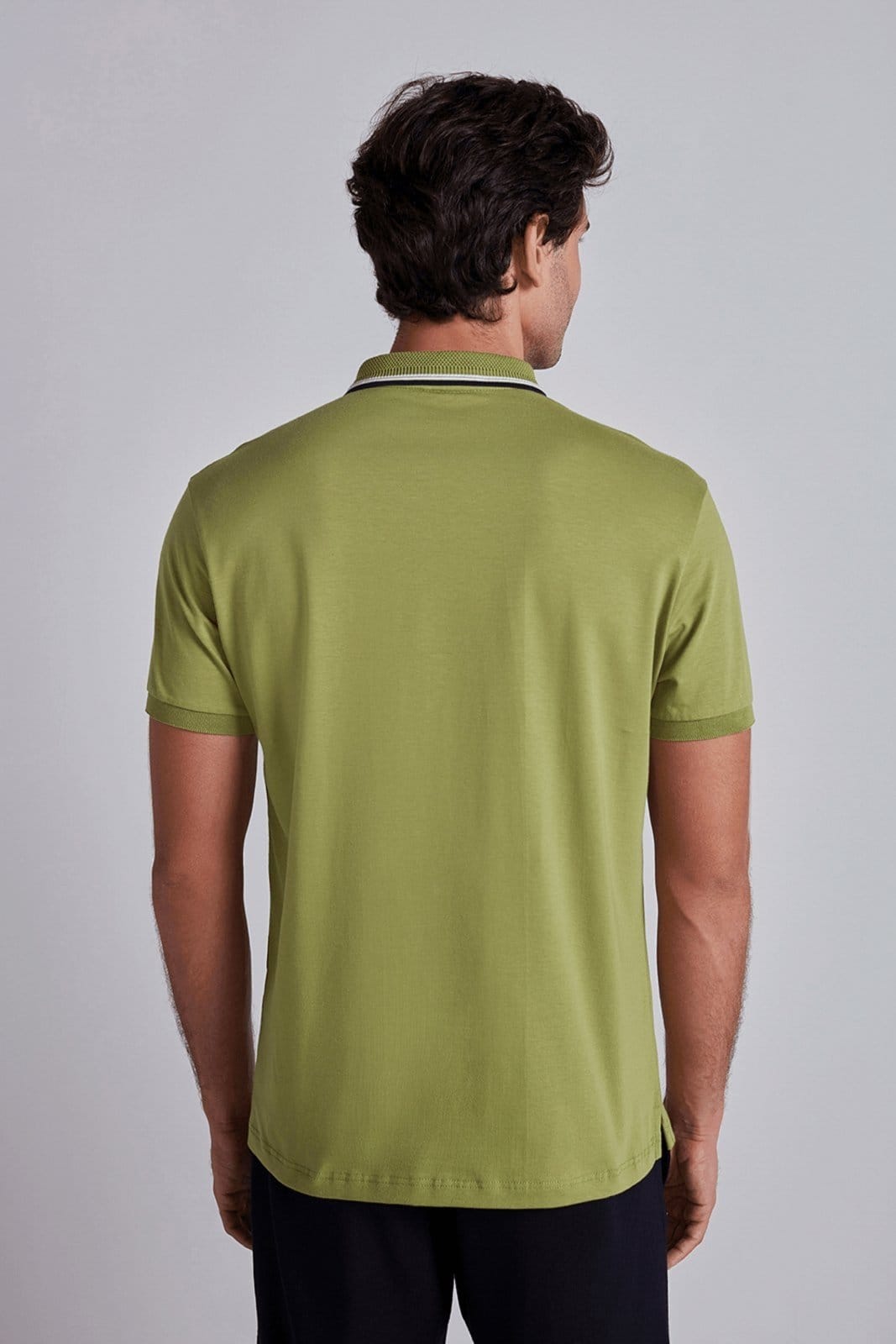 Vista 2 HIGHSTIL Camisa Polo com Zíper Malha Slim Fit Azeite HIGHSTIL verde