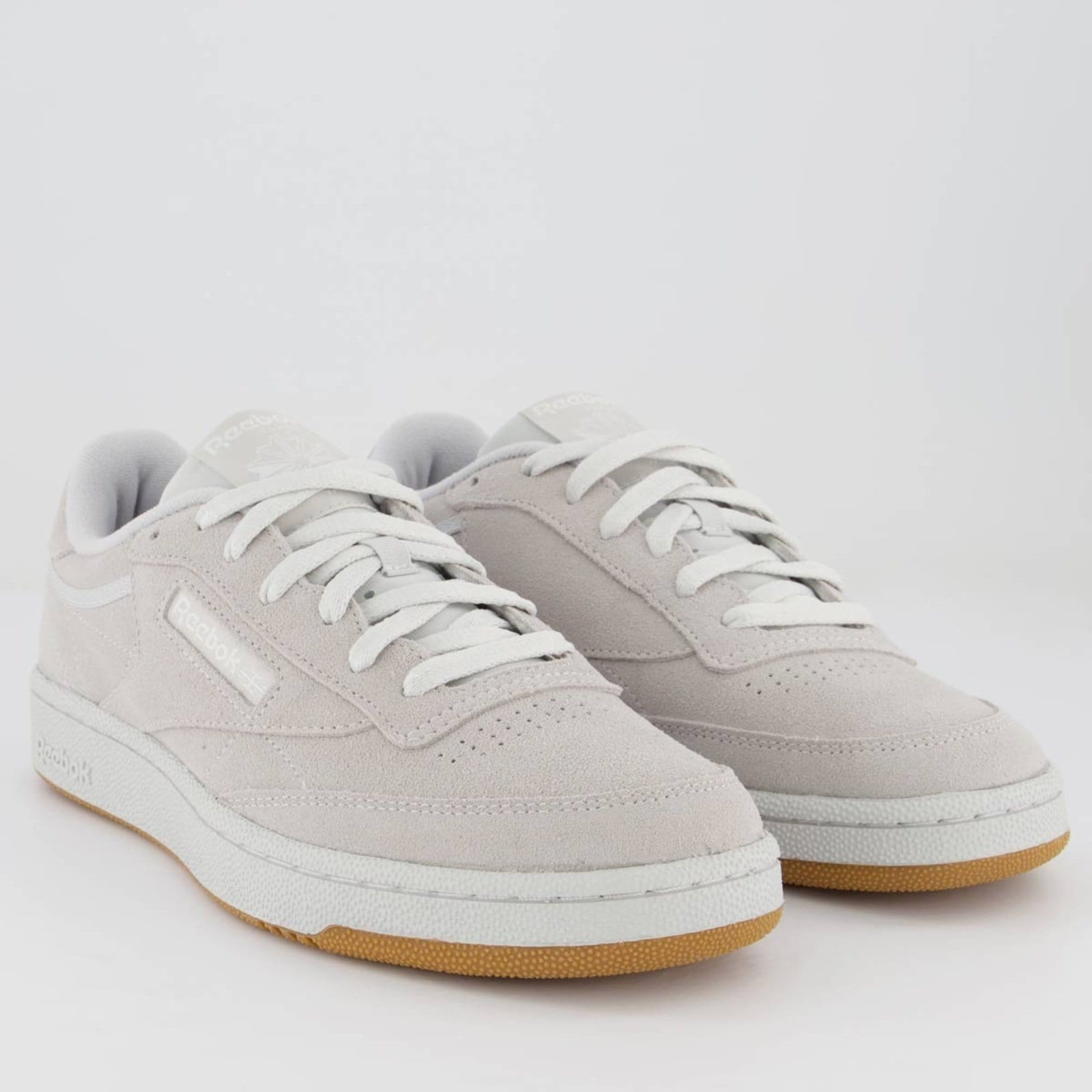Vista 2 Tênis Reebok Club C 85 Claro Reebok cinza