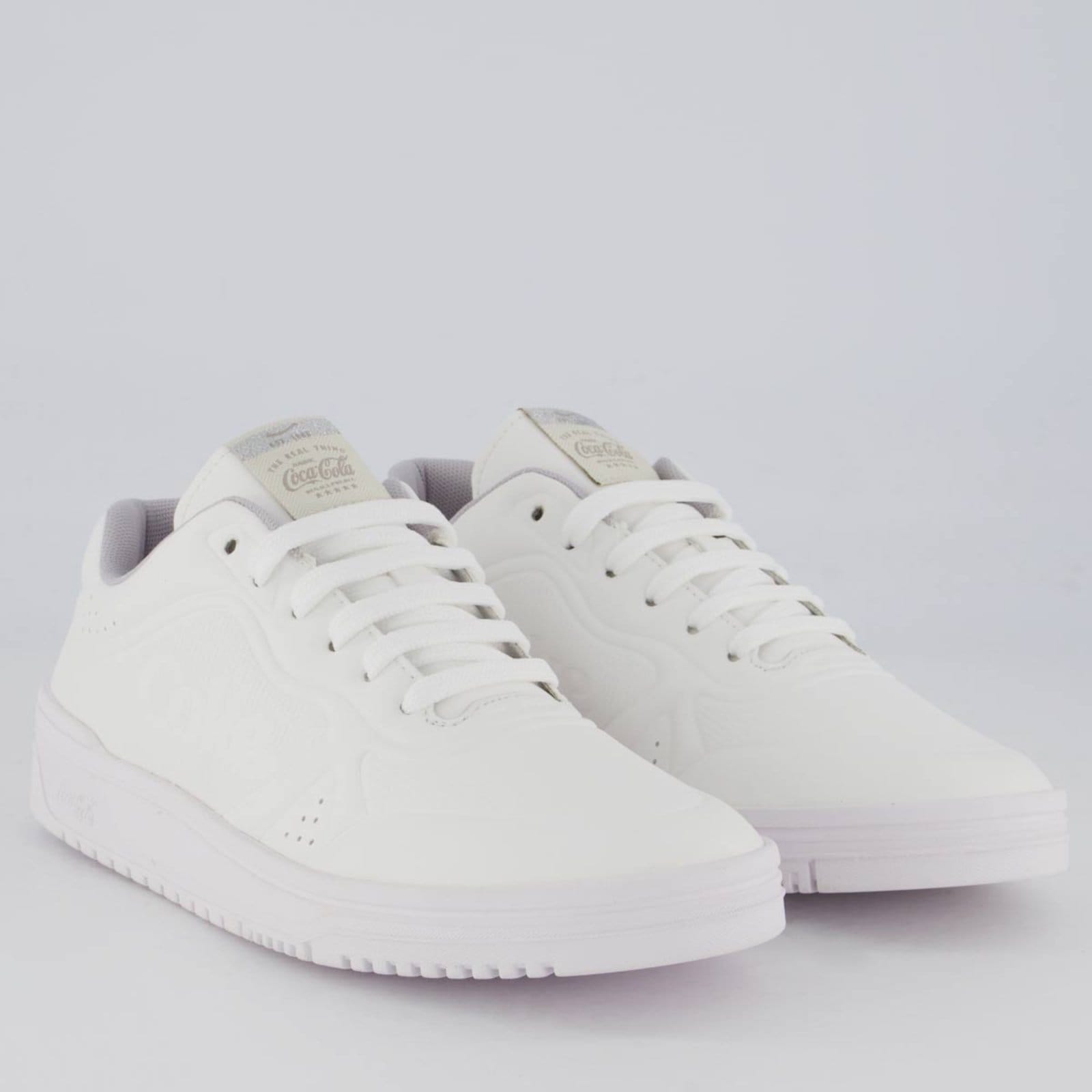 Vista 2 Tênis Coca Cola March Embossed Feminino Coca-Cola branco