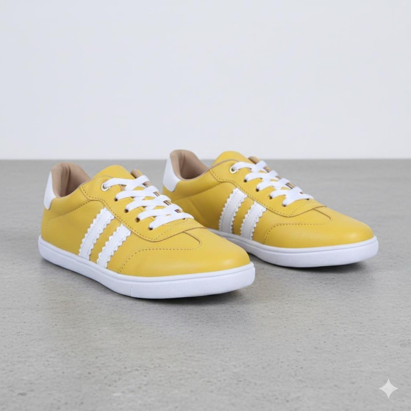 Tênis Feminino Casual Clássico Retrô