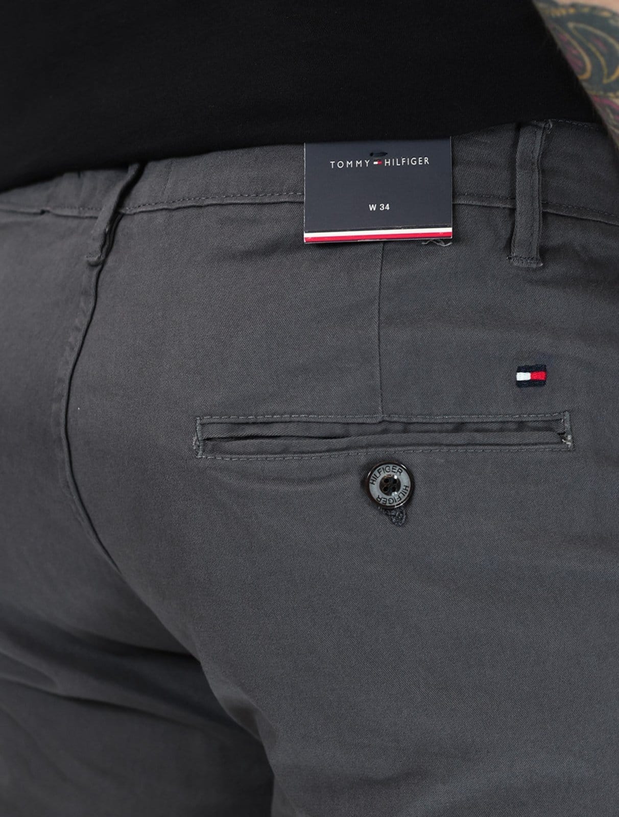 Vista 2 Bermuda Tommy Hilfiger Sarja Brooklyn 9in Chumbo Tommy Hilfiger cinza