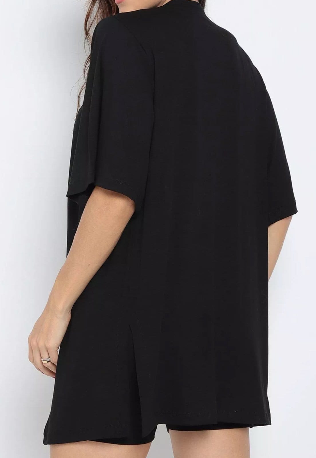 Vista 2 Conjunto Maria Paes Short, Kimono e Regata Preto e Off White Maria Paes off-white/preto white