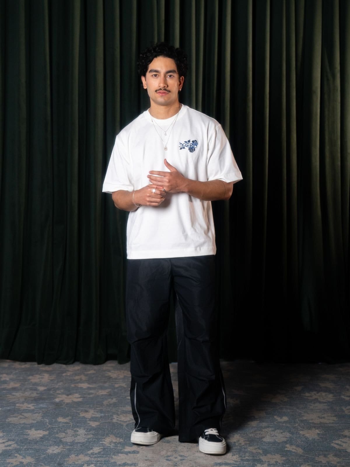 Vista 2 Calça Sopro Parachuetes Viela Sopro preto