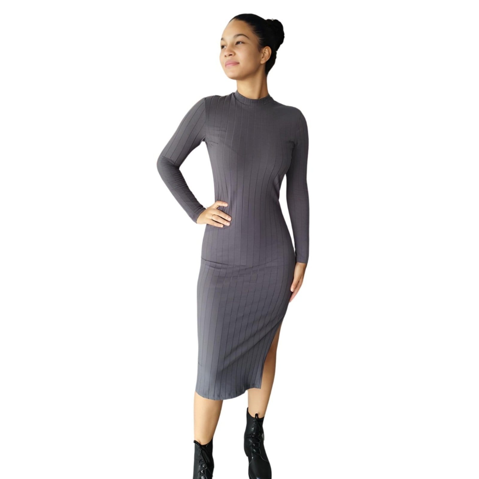 Vestido Midi Canelado Manga Longa