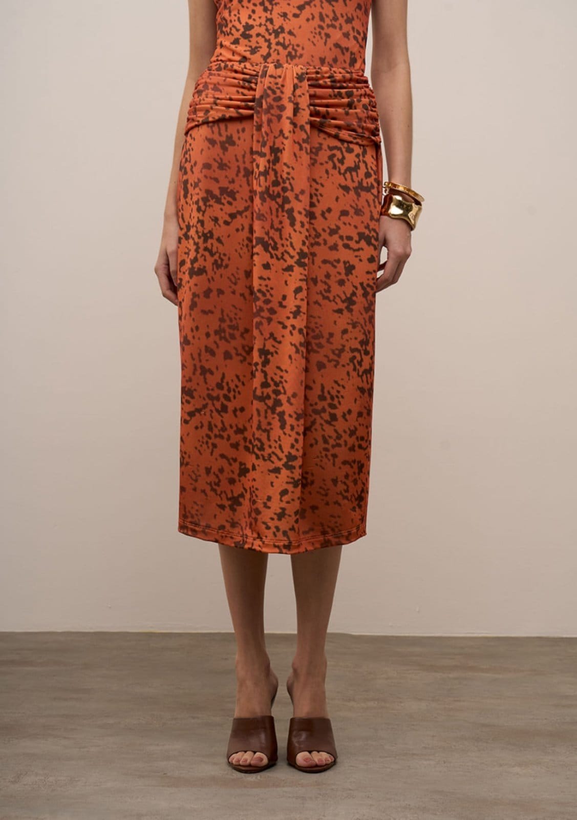 Vista 2 Saia Iódice Lápis Alta Midi IÓDICE laranja