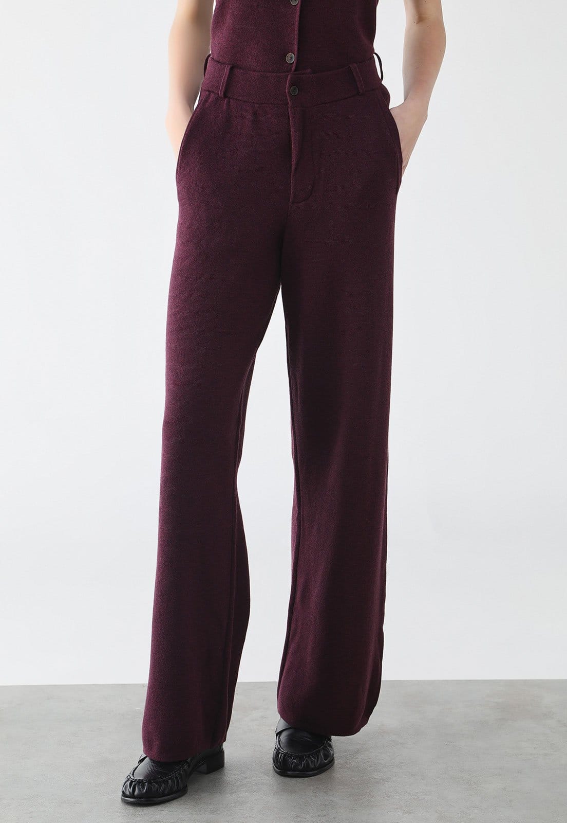 Calça Feminina GAP Reta Cintura Média Bordô