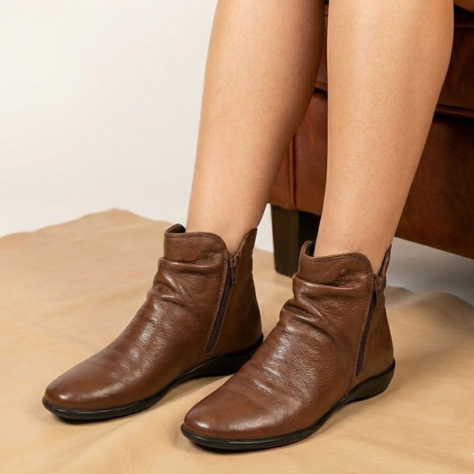 Vista 2 Bota Angel Couro Comfort Mogno - ANG820 Perlatto marrom