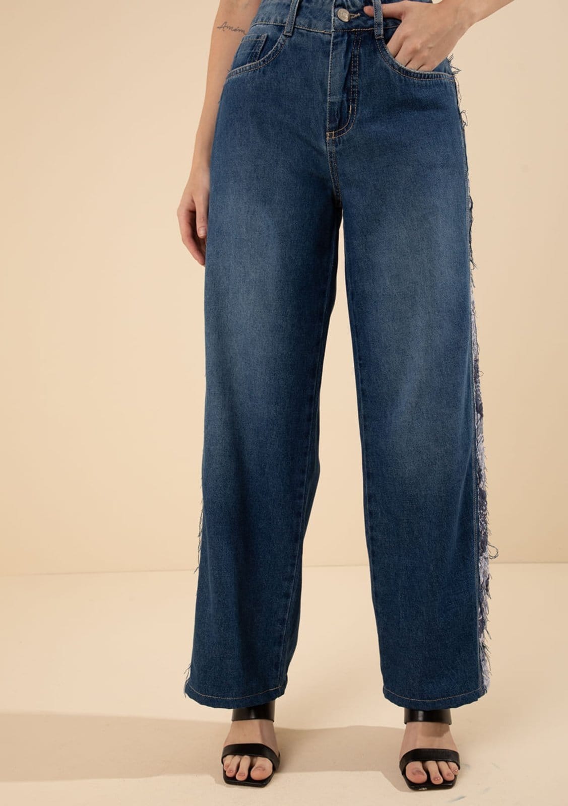 Vista 2 Calça Morena Rosa Wide Média Azul Morena Rosa azul rosa