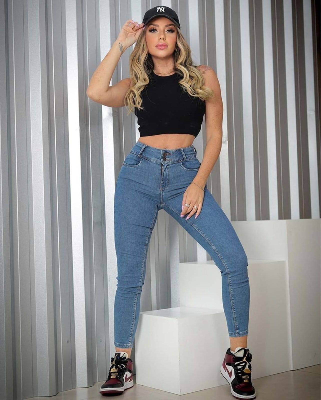 Calça Skinny Feminina Cintura Média Extreme Power Cós Largo 22733 Média