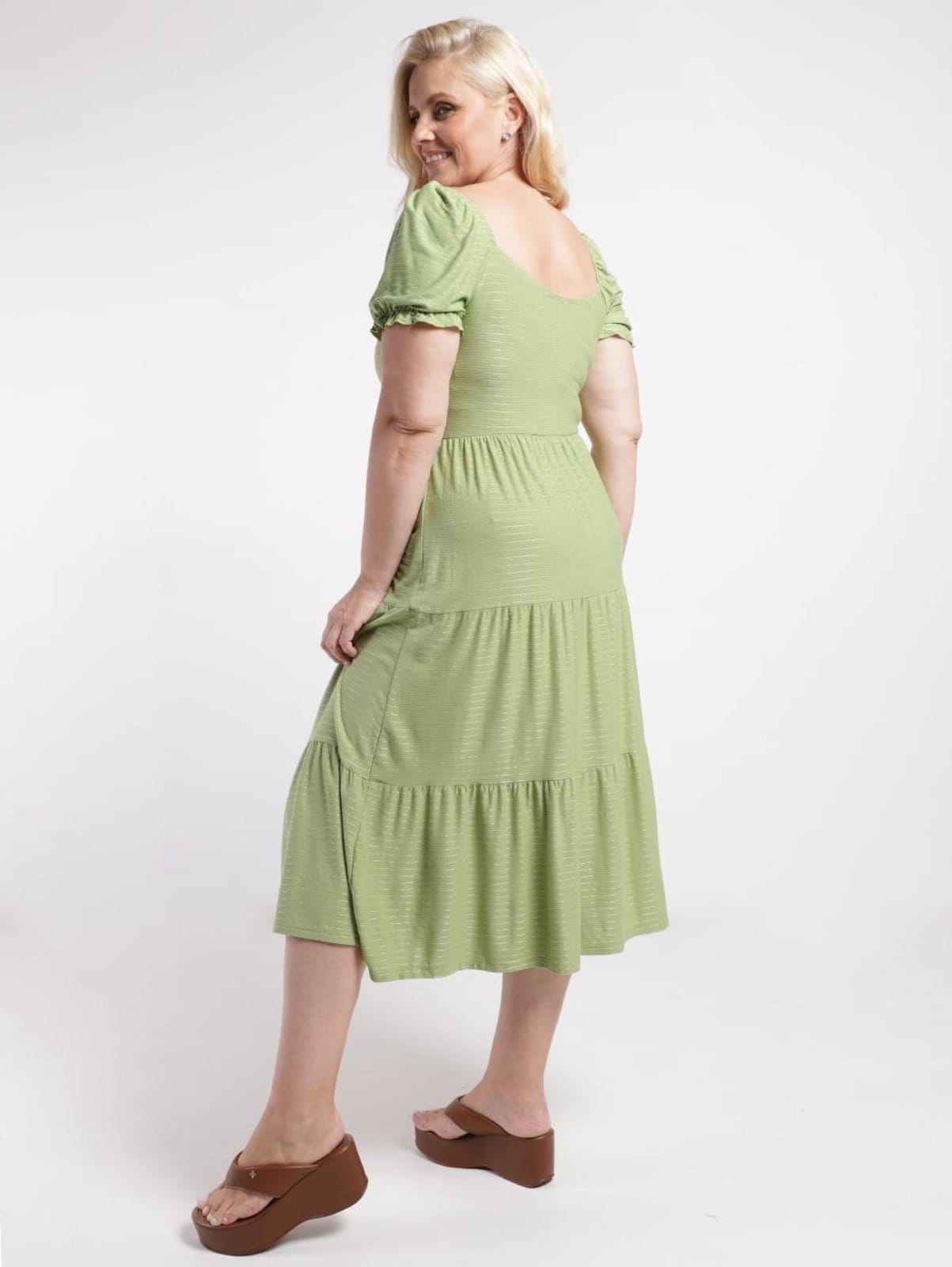 Vista 2 Vestido Longo Autentique Plus Size Feminino Autentique verde