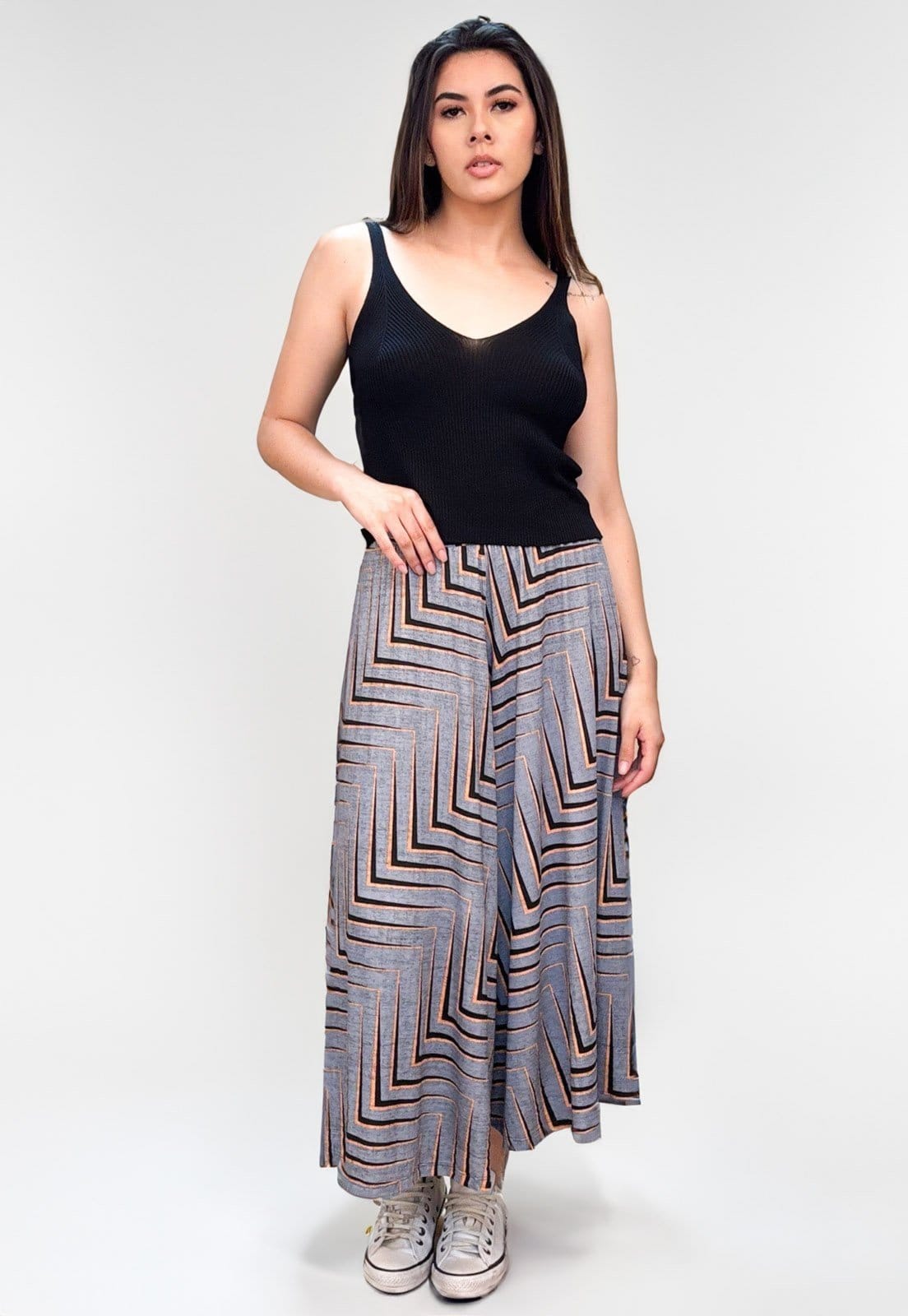 Vista 2 Calça Pantacourt Cabanafree Saia Malha Macaúba Estampa Murici Cabanafree cinza/estampado