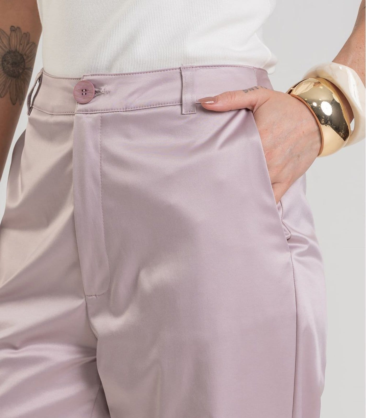 Vista 2 Calça Feminina Pantalona em Tecido Plano Dianna Dianna cinza