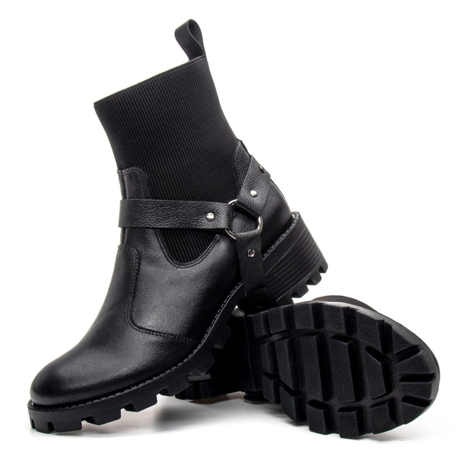 Bota Coturno Tratorada Feminina em Couro Com Fivela Zafrem