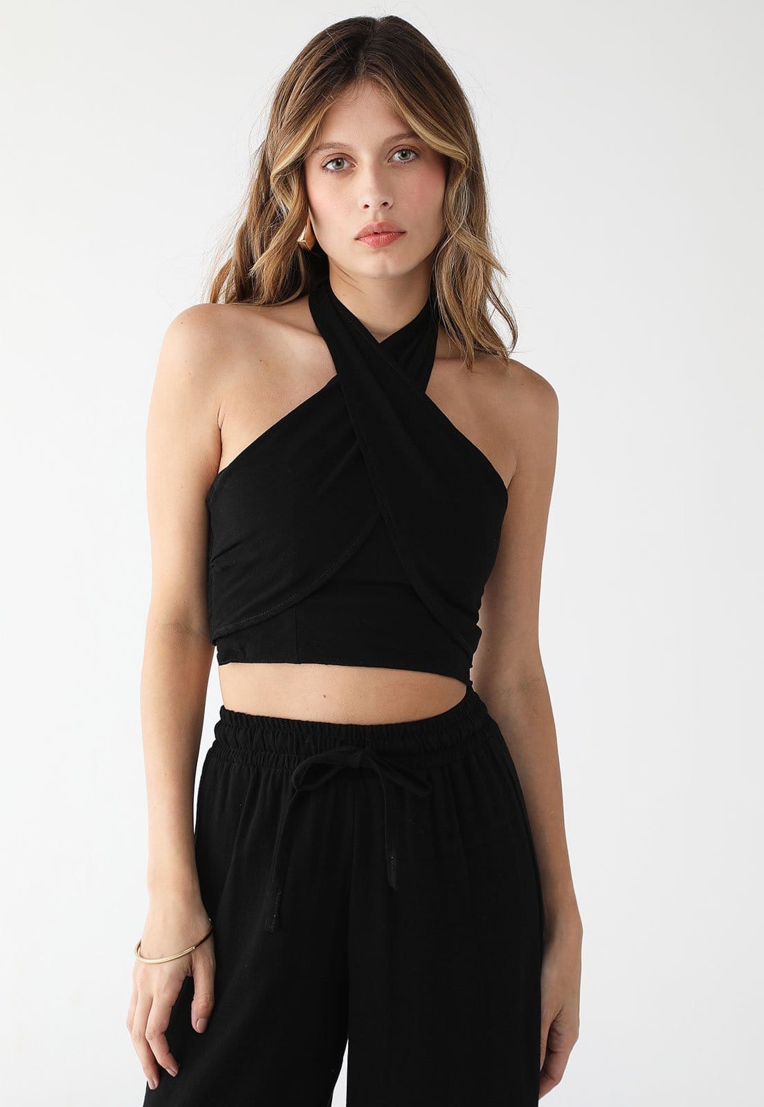 Vista 2 Conjunto Cropped Multiformas e Pantalona Levosch De Linho 77VS LEVOSCH preto