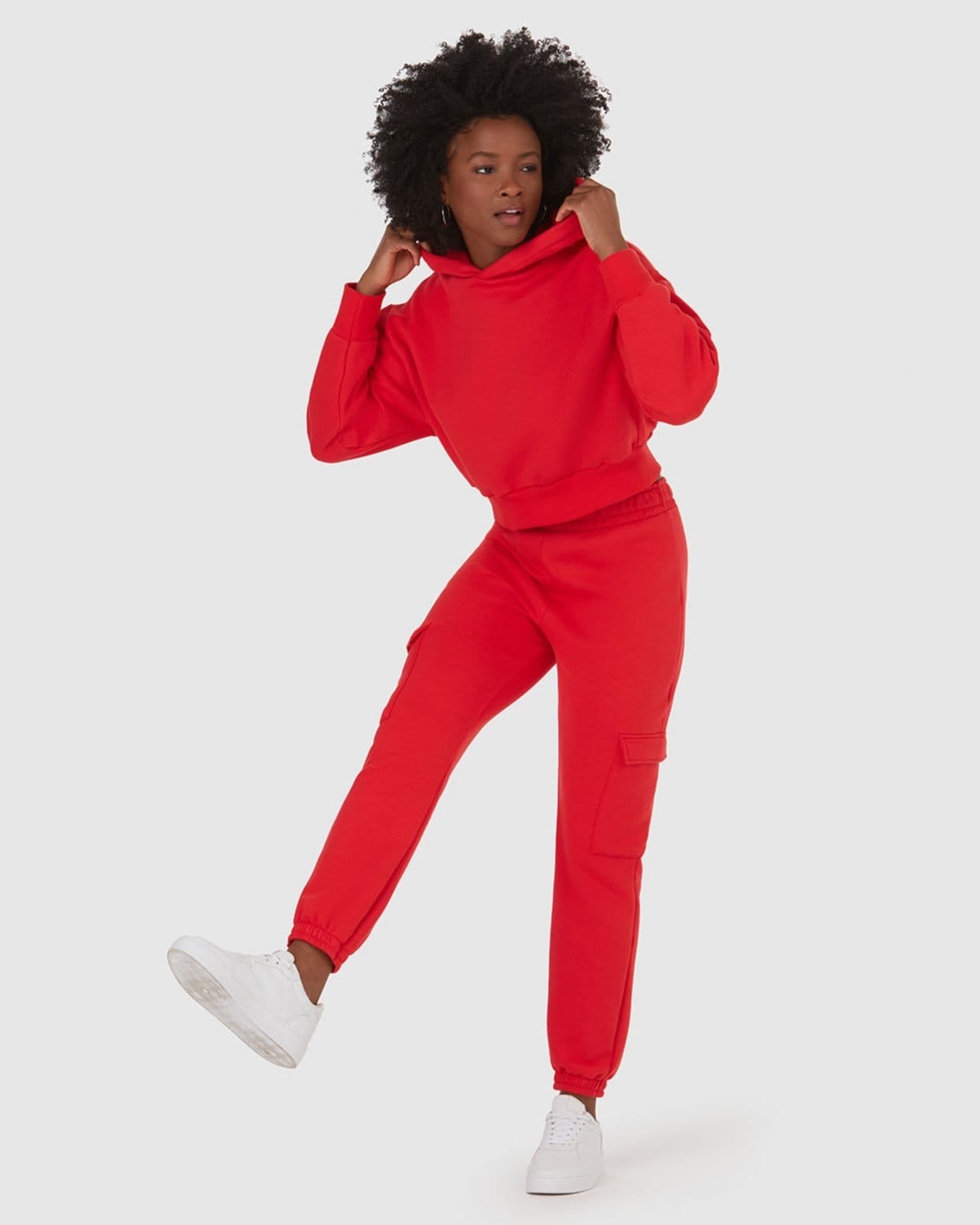 Vista 2 Calça Básica Feminina Jogger Bolso Cargo Em Moletom Flanelado Malwee vermelho