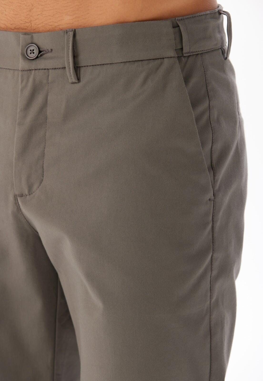 Vista 2 Calça Sarja Regular Moovexx Traymon 54 Traymon cinza