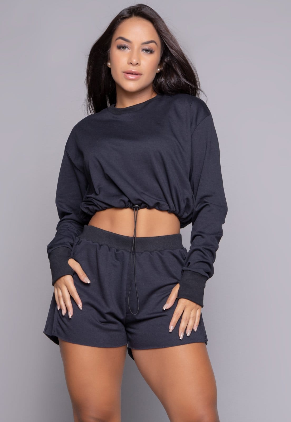 Conjunto Vekyo Cropped Manga Longa Gringa e Short Cós Alto Moletinho