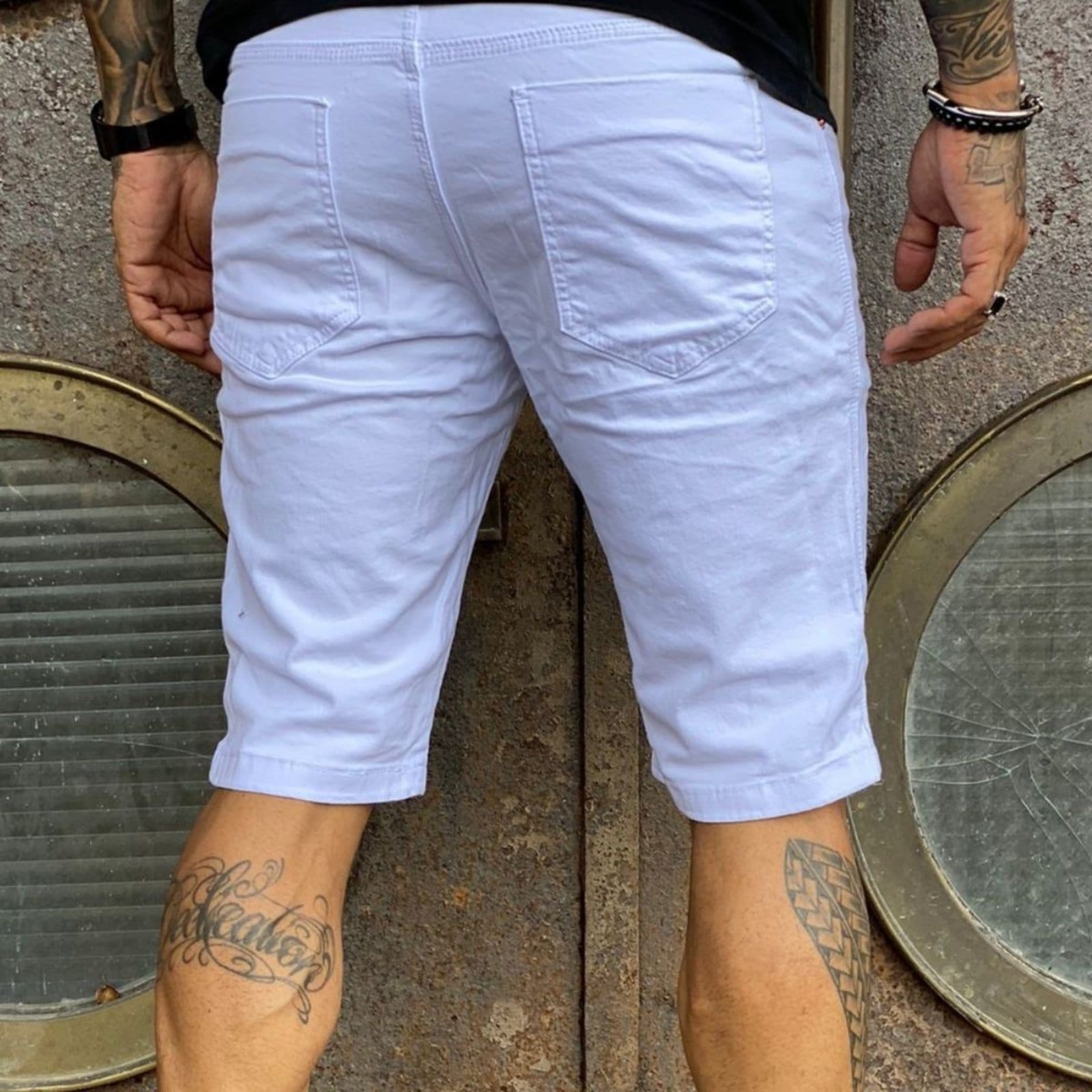 Vista 2 Bermuda Básica Branca Masculina Jeans Loka branco