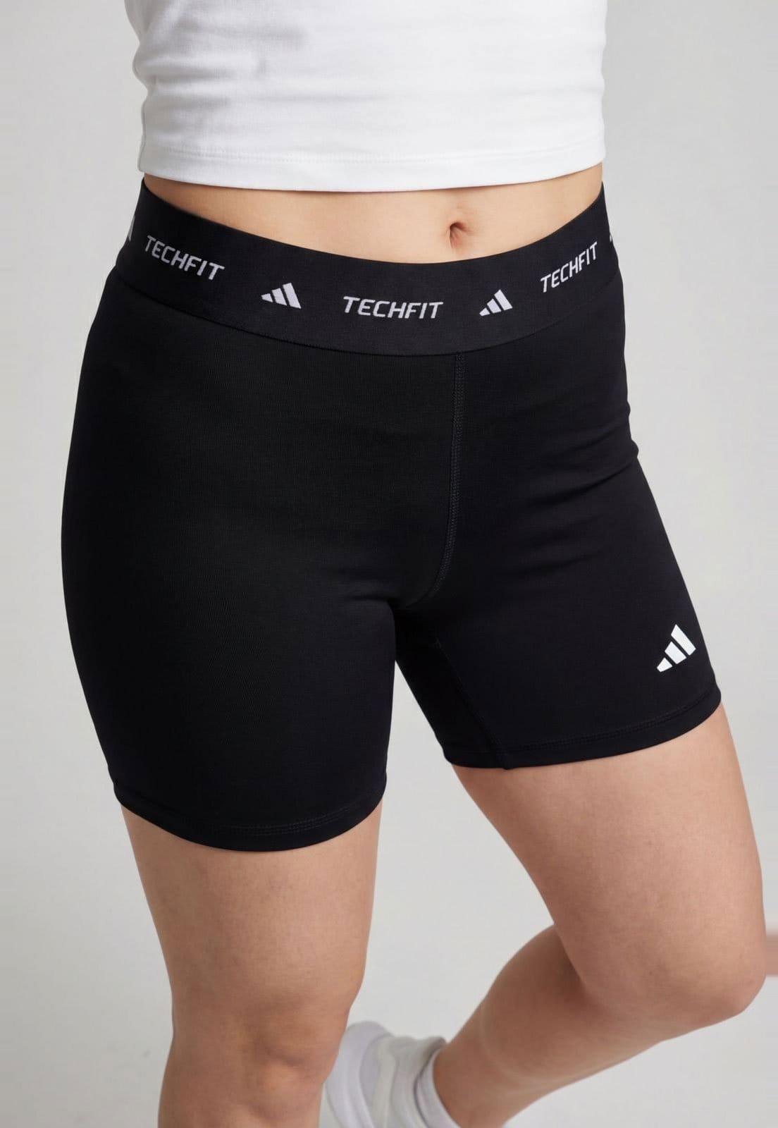 Vista principal Shorts Feminino adidas Performance Techfit Preta adidas performance preto