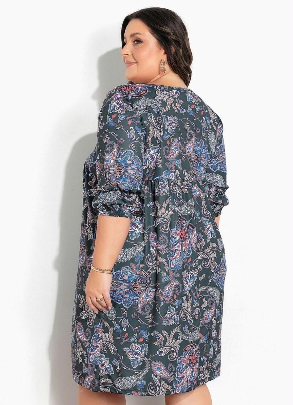 Vista 2 Vestido Com Drapeado Plus Size Arabescos Marguerite verde