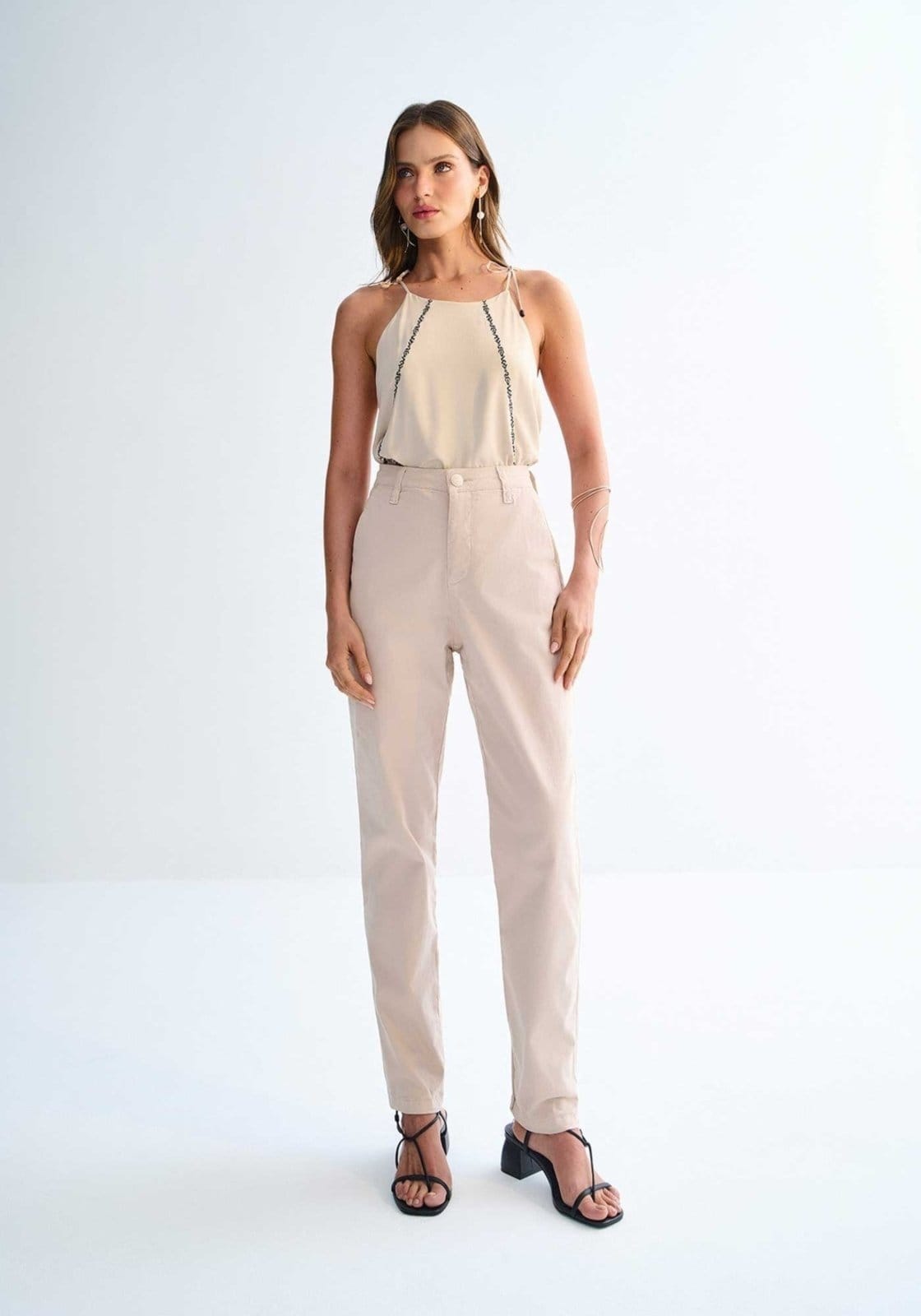 Calça Sarja Reta Cintura Alta Cropped com Elasticidade