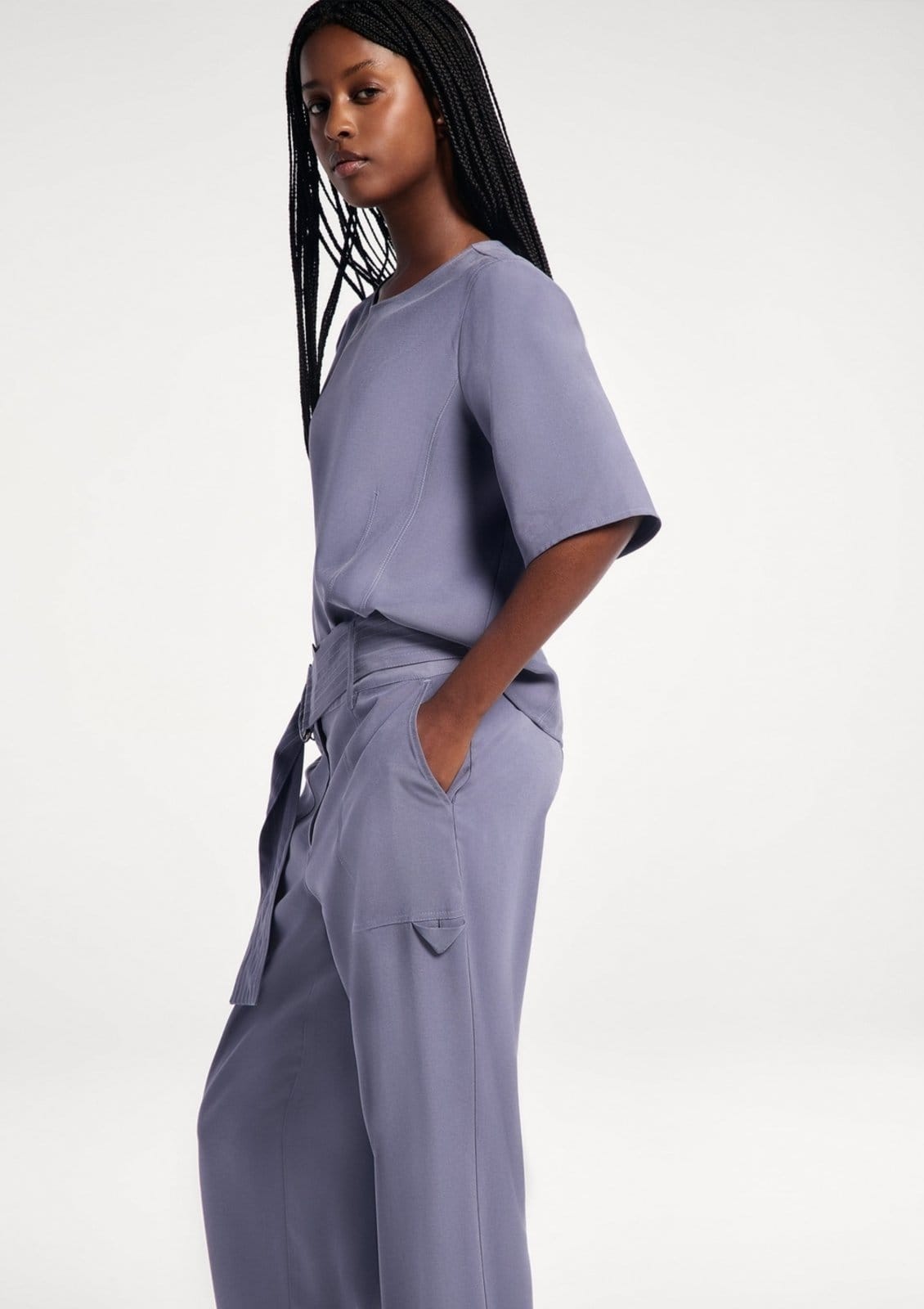 Vista 2 Calça Feminina Peach Touch Com Cinto Hering cinza