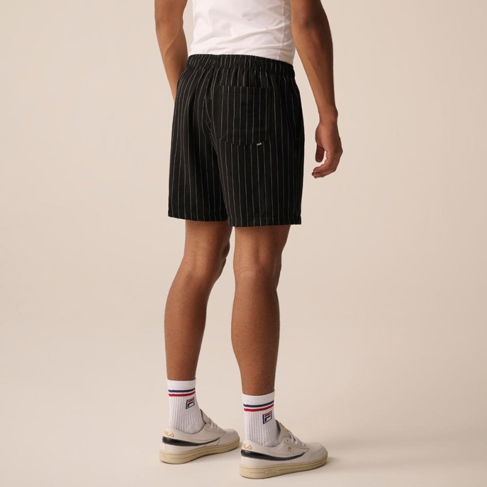Vista 2 Shorts Fila Uc Pinstripe Masculino Fila incolor
