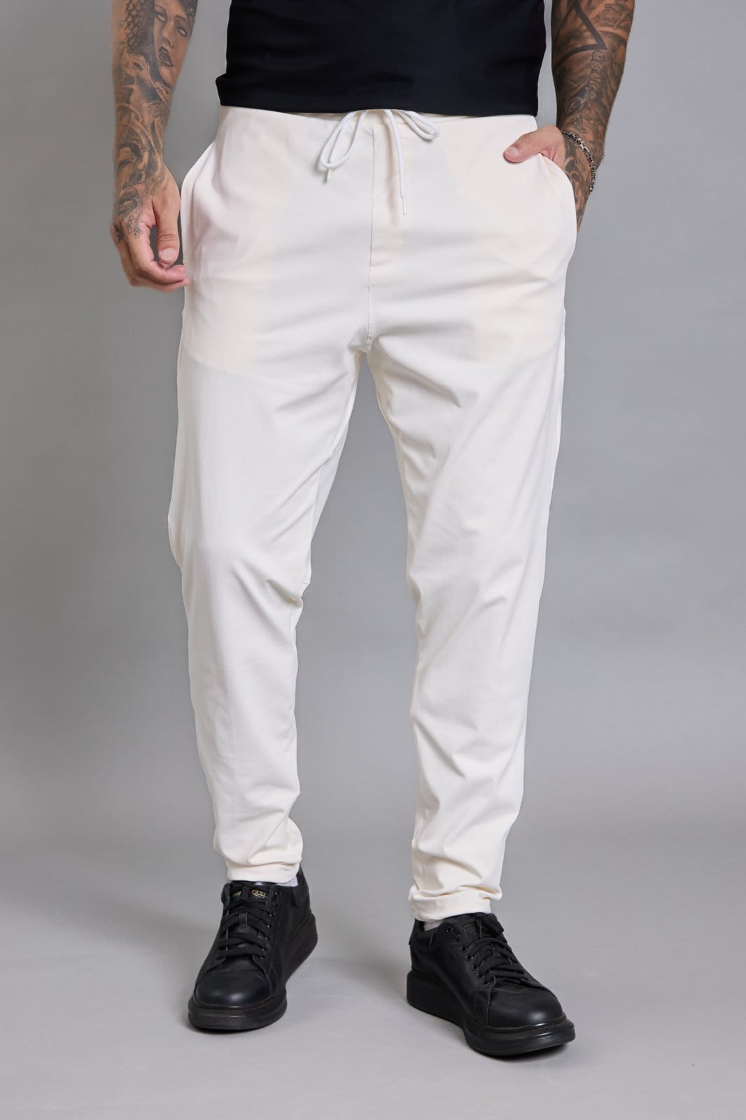 Calça Casual Flexível Masculina em Poliamida na Cor Off-White Dialogo Jeans