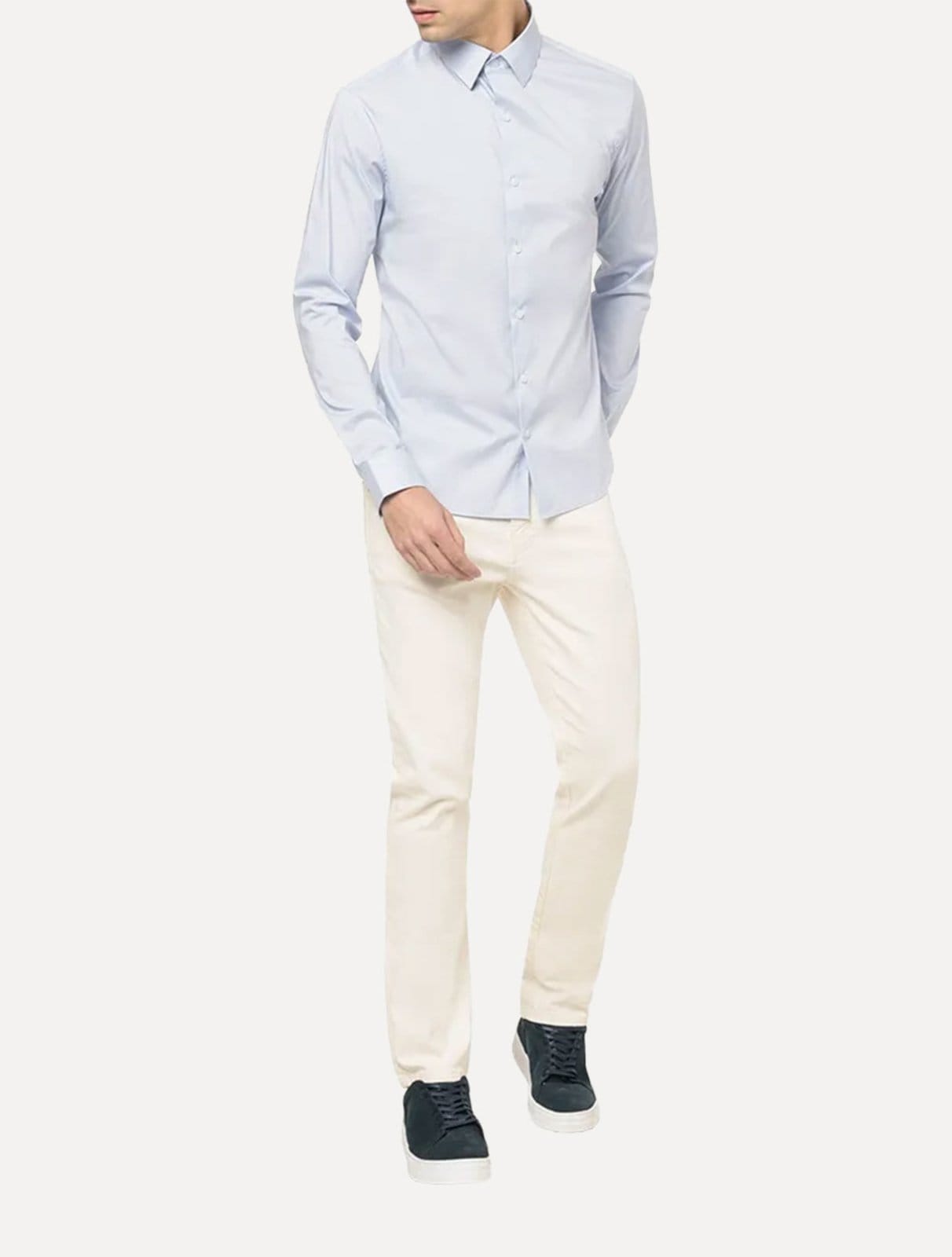 Vista 2 Camisa Calvin Klein Masculina Slim Essential Basic Logo Claro Calvin Klein azul