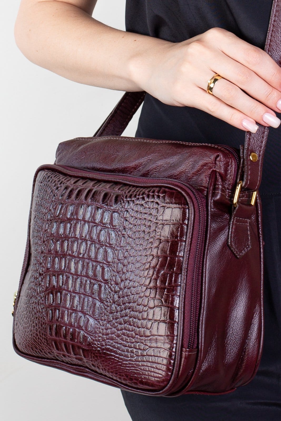 Vista 2 Bolsa Andrea Vinci De Couro Croco Tiracolo Com Divisórias Rita - Marsala Andrea Vinci vermelho