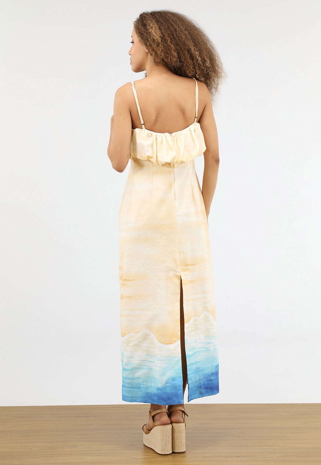 Vista 2 Vestido Longo Feminino FARM Estampa Horizon FARM bege