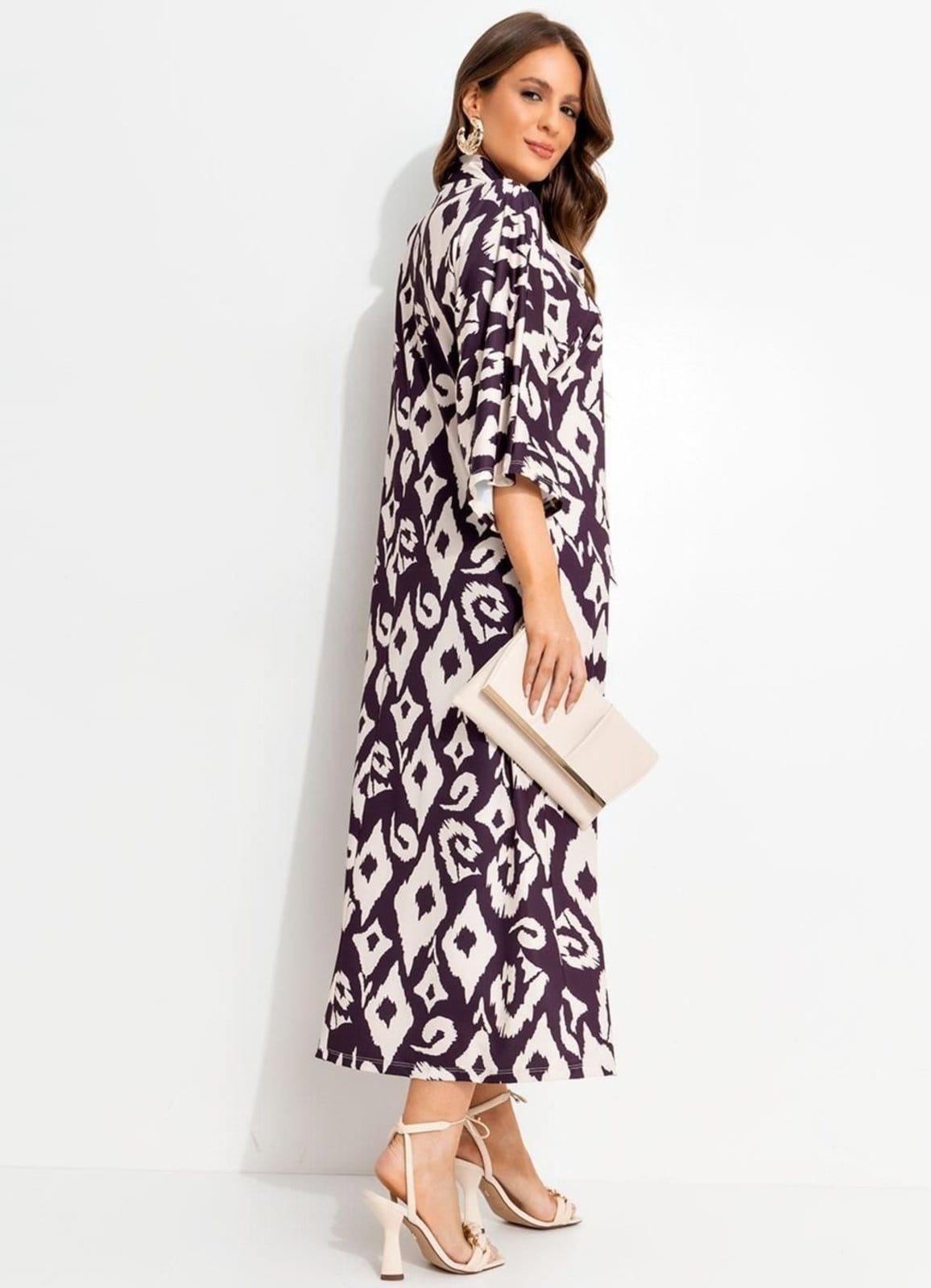 Vista 2 Vestido Feminino Étnico Bicolor Em Malha Fria Quintess bege