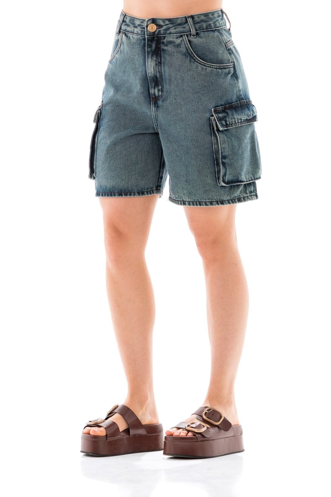 Vista principal Bermuda Jeans Feminina Arauto Mom Cargo Brown ARAUTO JEANS azul/jeans brown