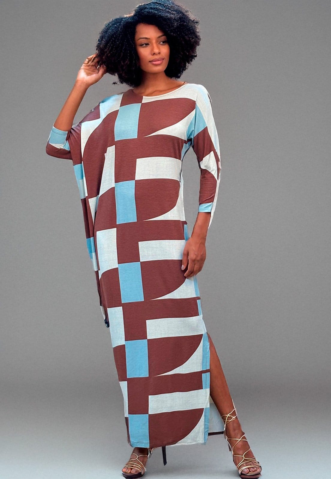 Vestido Longo Morcego Cabanafree Assimétrico Estampa Santa Rosa do Tocantins