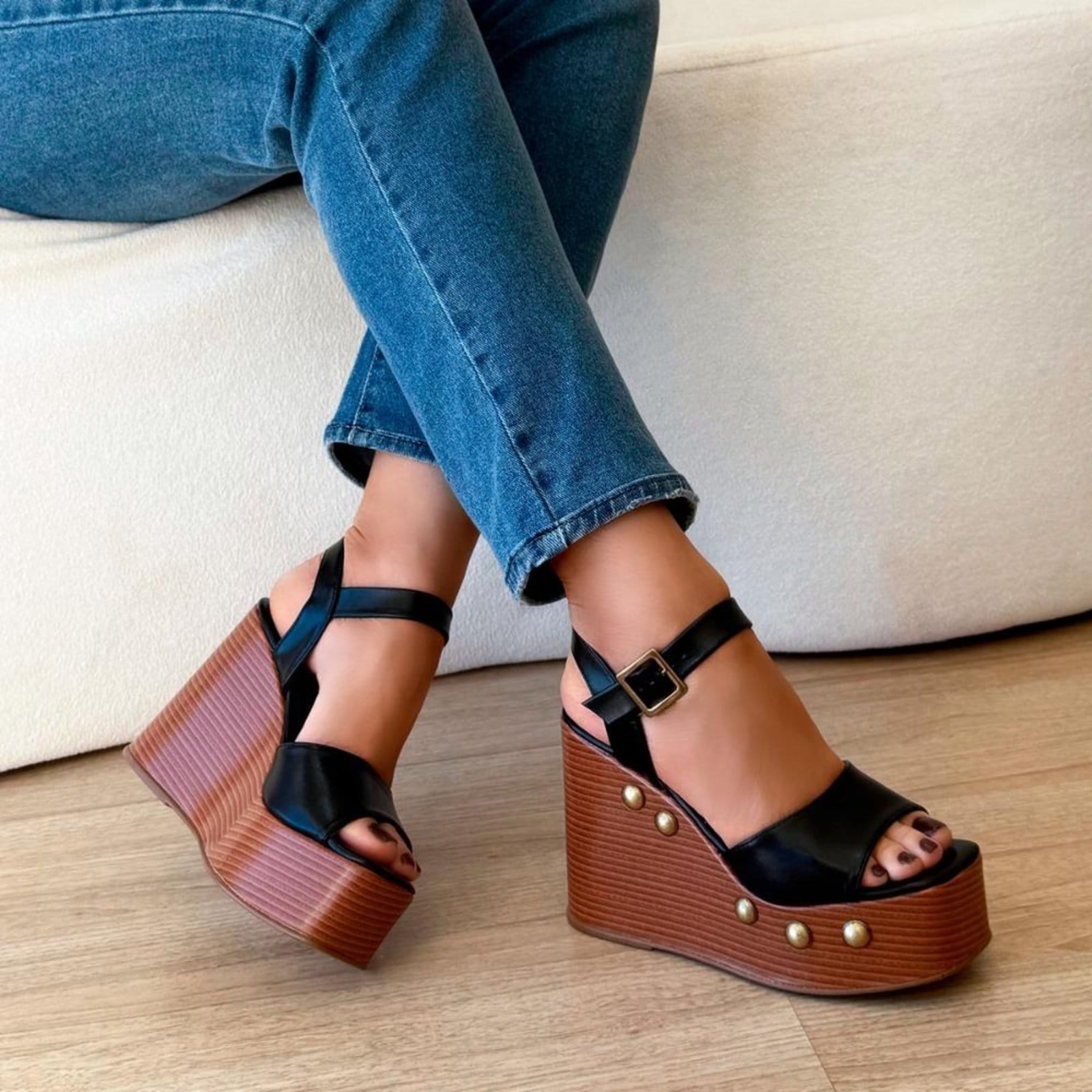 Vista 2 Sandália Plataforma Martina Damannu Shoes preto