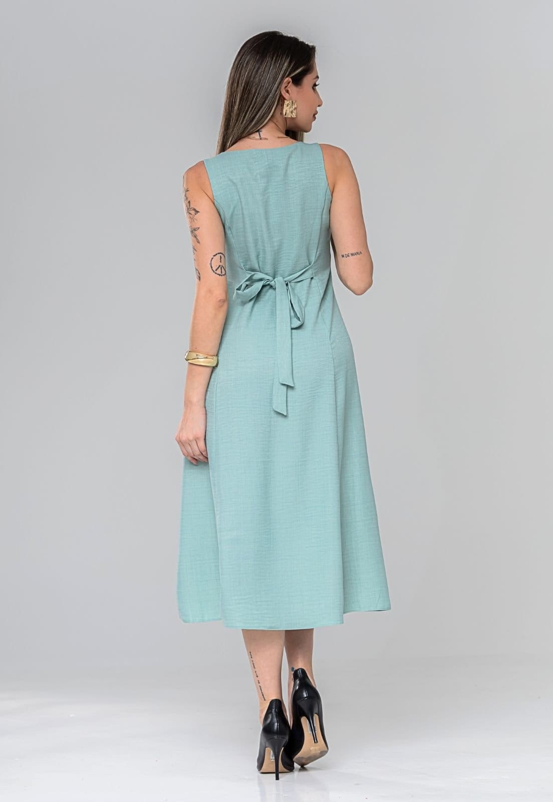 Vista 2 Vestido Mid Regata Fechamento Com Botões Frontais Moda Verão Casual Amarração Confortável Claro Docce Mulher azul