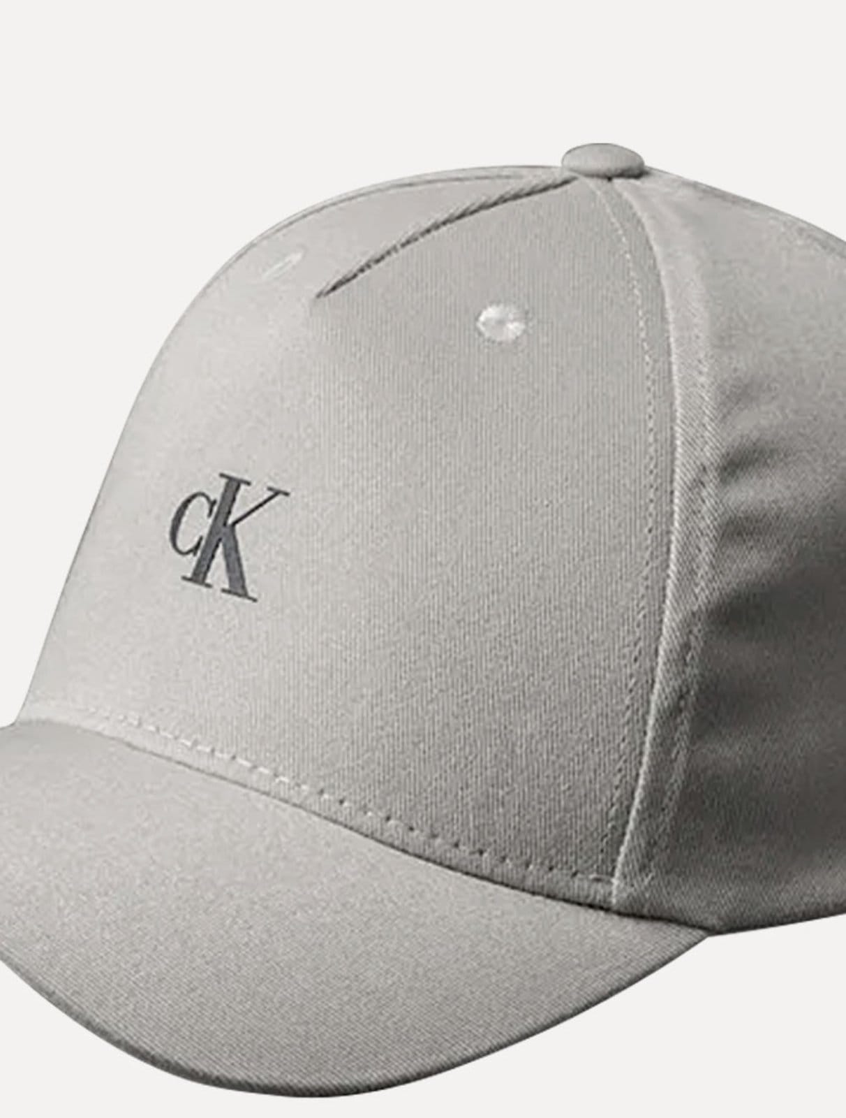Vista 2 Boné Calvin Klein Jeans Masculino 5 Gomos Rubber CK Claro Calvin Klein cinza