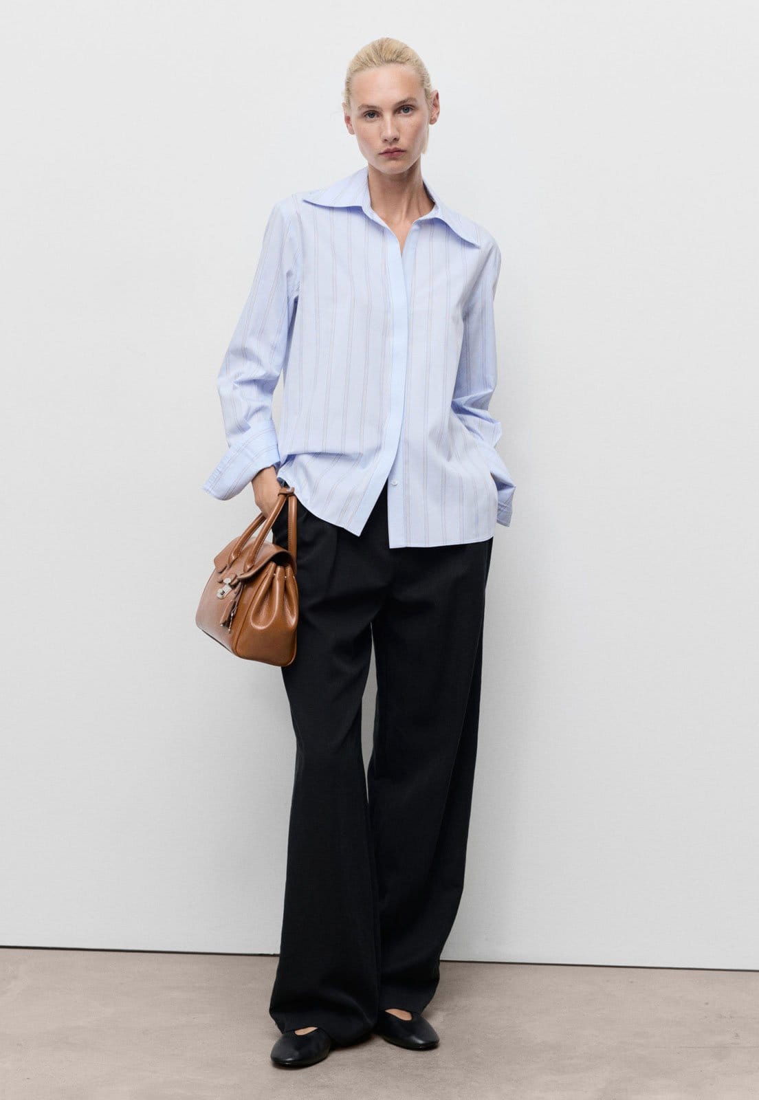 Vista 2 Camisa Feminina Mango CHYNYR Listrada Claro Mango azul